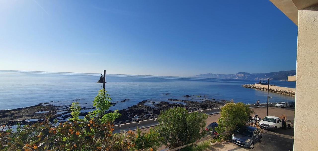 קאלה גונונה Holiday Home View On The Sea מראה חיצוני תמונה